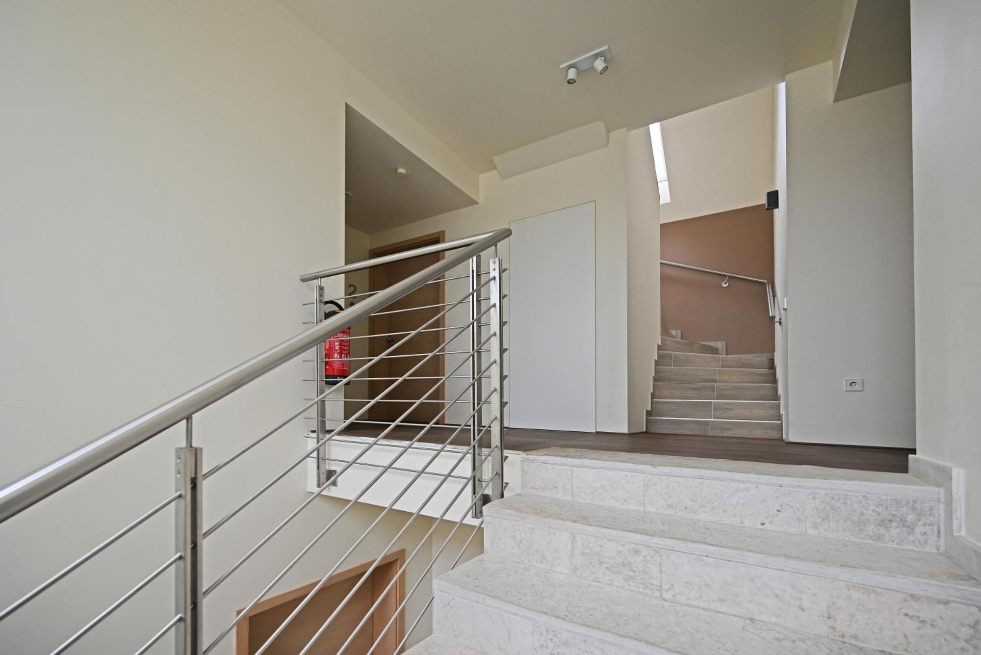 Modernes & Gepflegtes Hotelzimmer Mit Kueche! Bernstadt  Ngoại thất bức ảnh